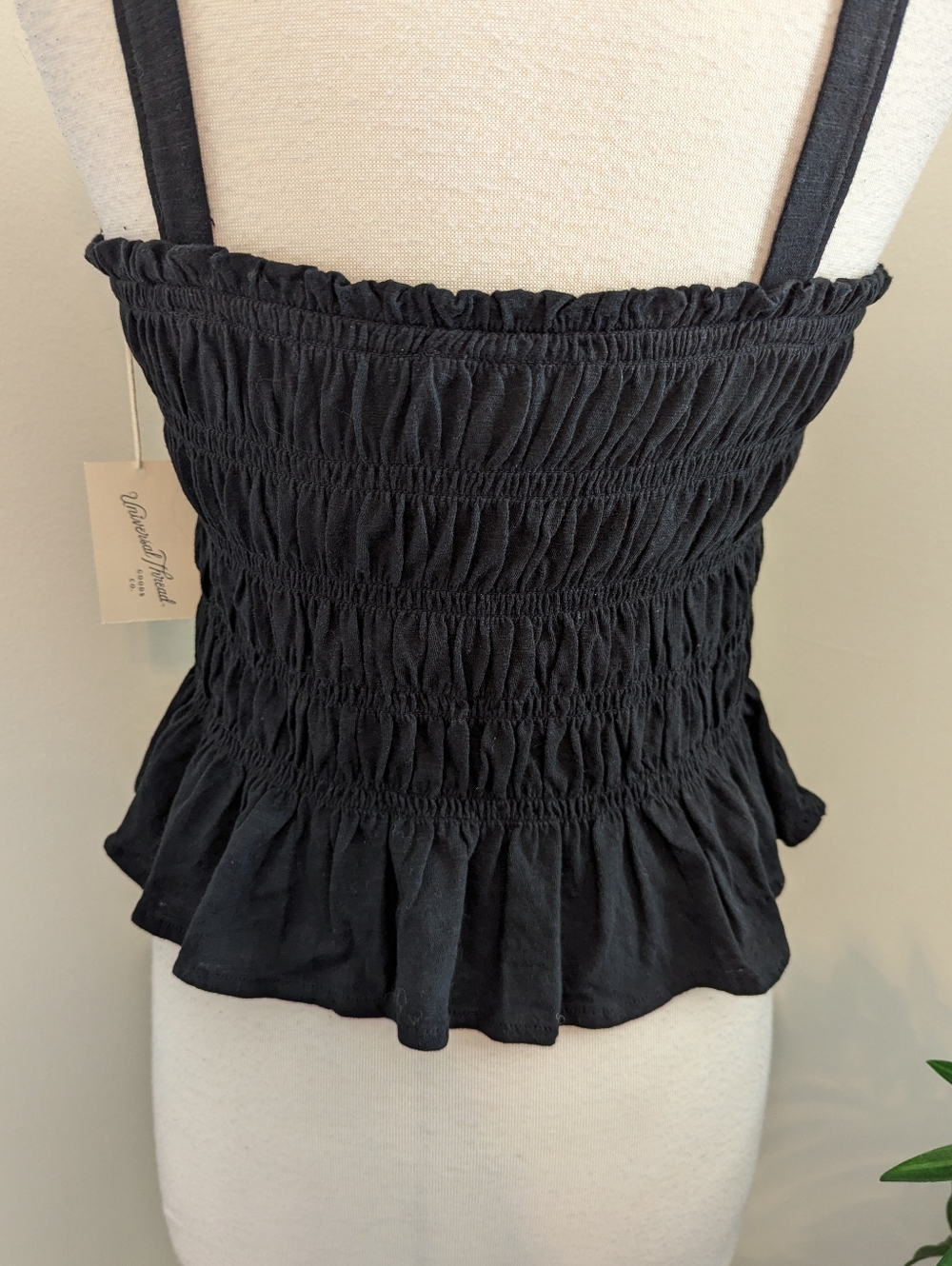 Universal Thread | Target Black Smocked Ruffle Hem Tank Top XL - Picture 8 of 9